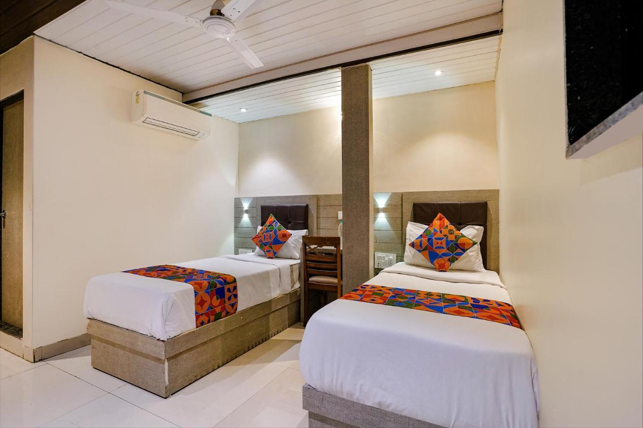 Fabhotel New Prince Palace Bombay Esterno foto
