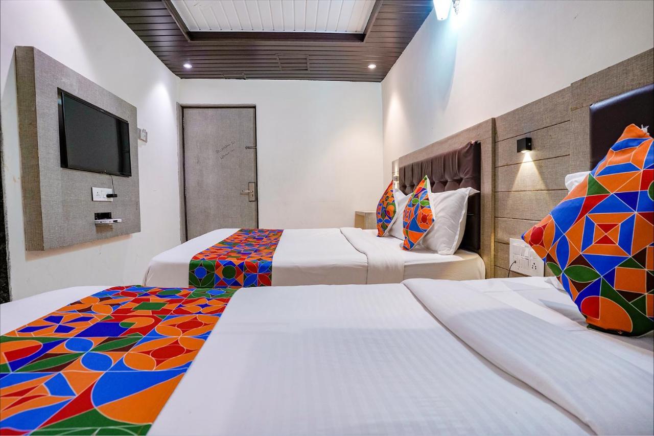 Fabhotel New Prince Palace Bombay Esterno foto